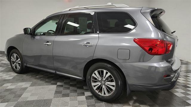 2017 nissan pathfinder sl