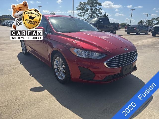 2020 ford fusion se