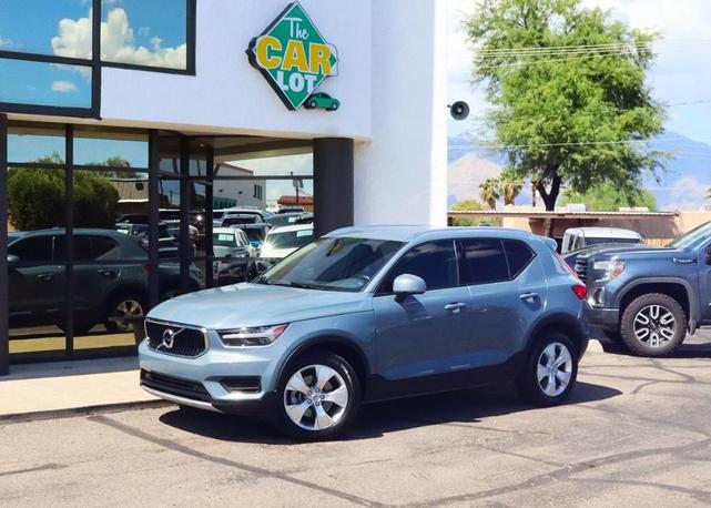 2022 volvo xc40 t4 momentum