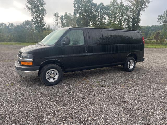2015 chevrolet express 3500 lt