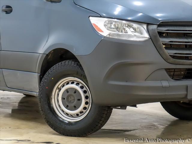 2019 mercedes-benz sprinter 2500 standard roof