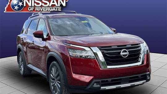2024 Nissan Pathfinder sl