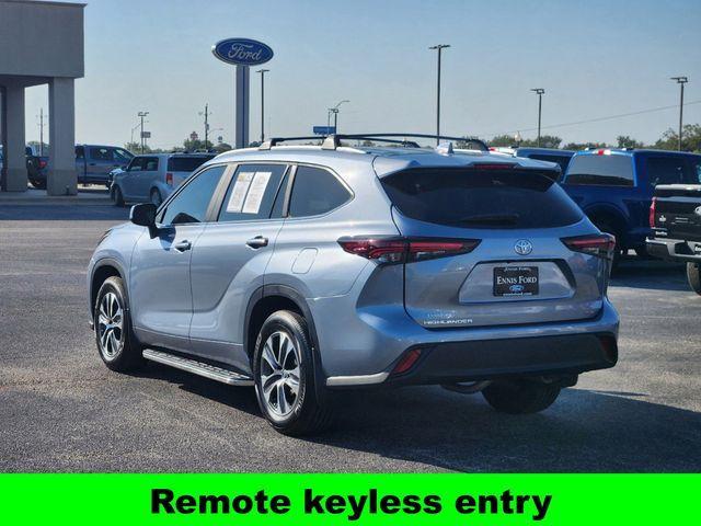 2024 toyota highlander xle