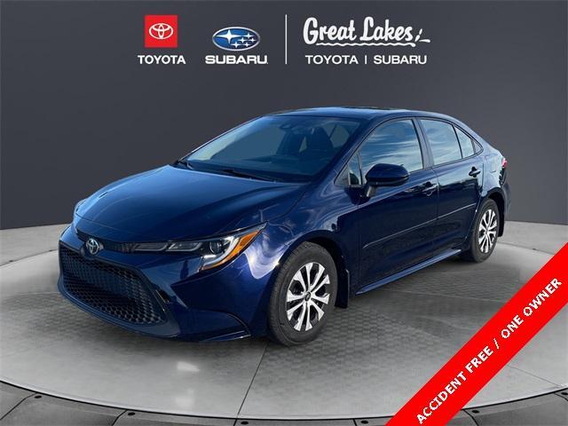 2022 toyota corolla hybrid le