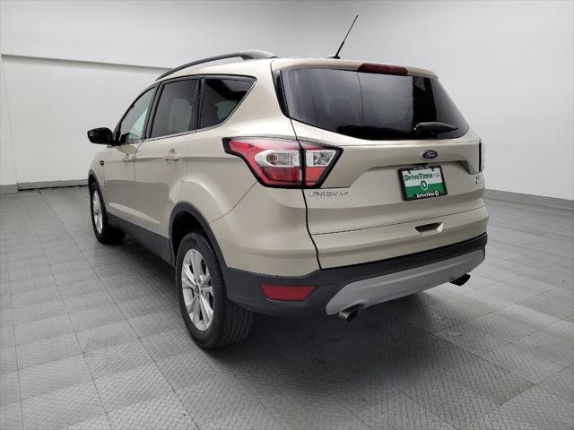 2018 ford escape se