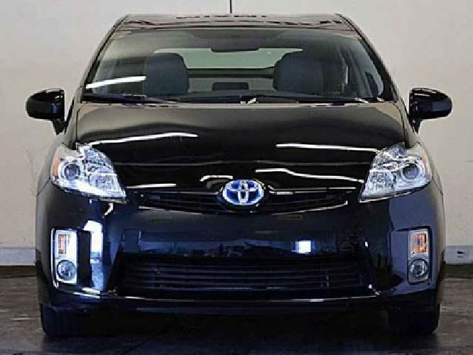 2011 toyota prius hybrid hatchback in miami, fl