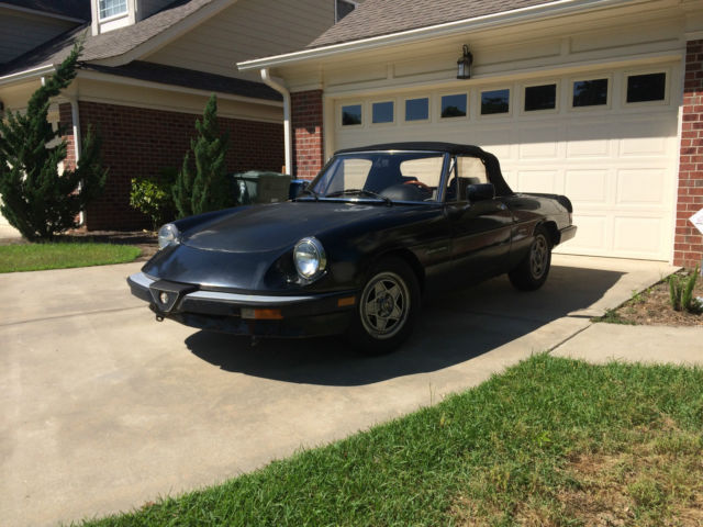 1986 alfa romeo spider black