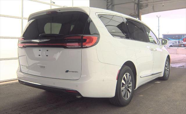 2022 chrysler pacifica hybrid limited