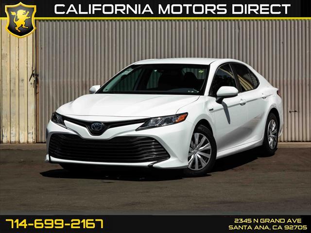 2020 toyota camry le