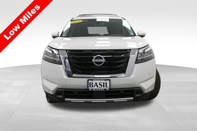 2023 nissan pathfinder sl