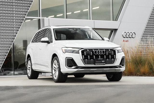 2025 audi q7 45 premium plus