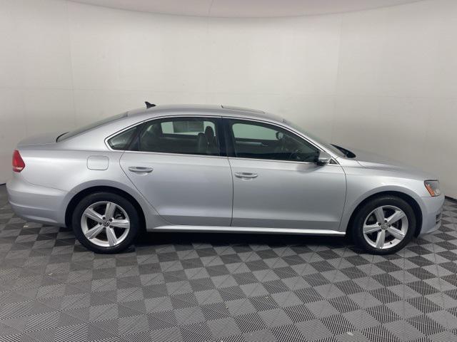 2012 volkswagen passat base