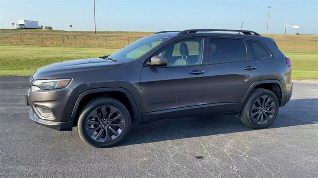 2021 jeep cherokee latitude lux