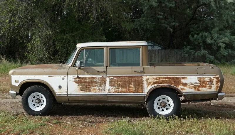 rare 1973 international harvester wagonmaster, 3/4 ton, crew cab, shortbed