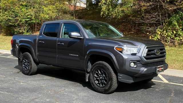 2022 toyota tacoma sr5
