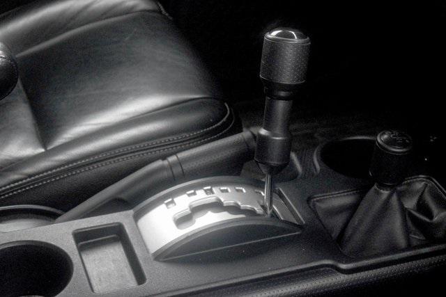 2014 toyota fj cruiser base