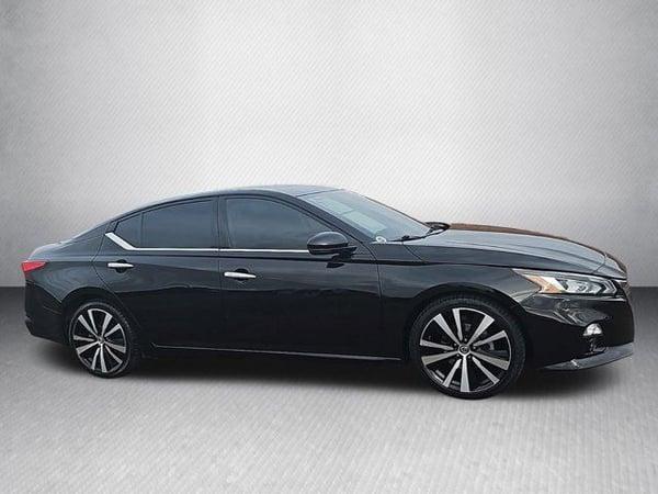 2019 nissan altima in hales corners, wisconsin