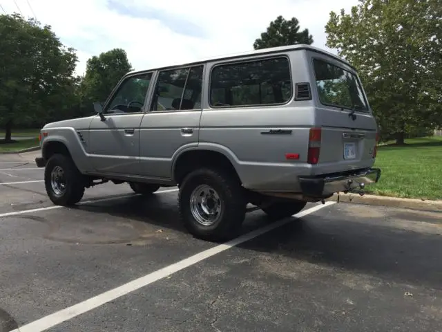1986 toyota land cruiser fj60 video added