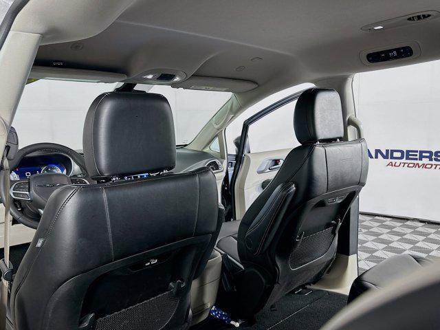 2023 chrysler pacifica touring l