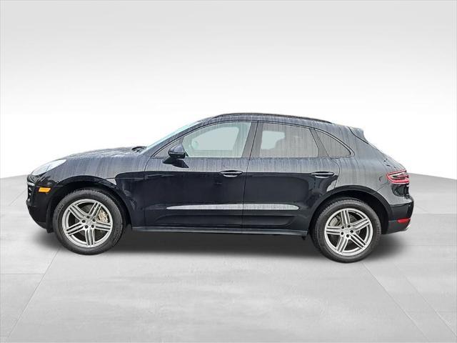 2017 porsche macan base
