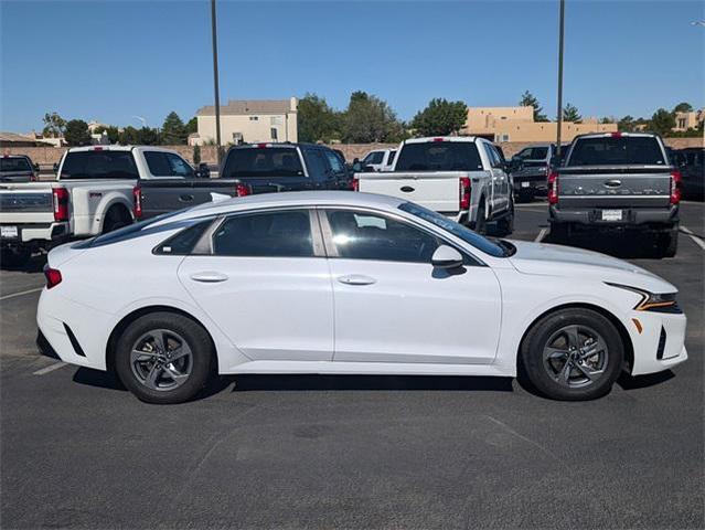 2022 kia k5 lxs