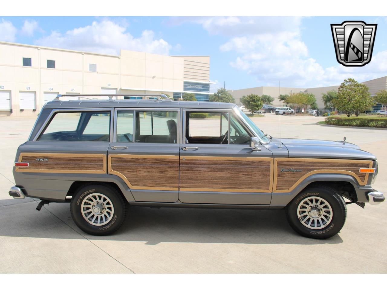 1989 jeep grand wagoneer