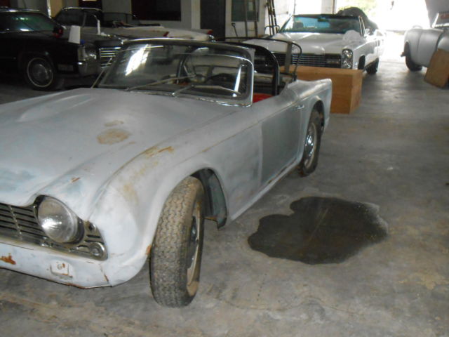 1962 triumph tr4 barn find ,solid rust free with many new parts ,easy project