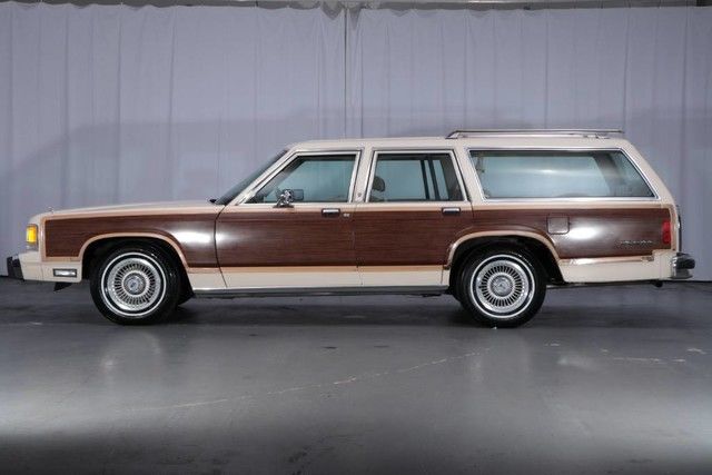 135342 miles1991fordltd crown victorialx country squirewagon8 cylinder engine 5