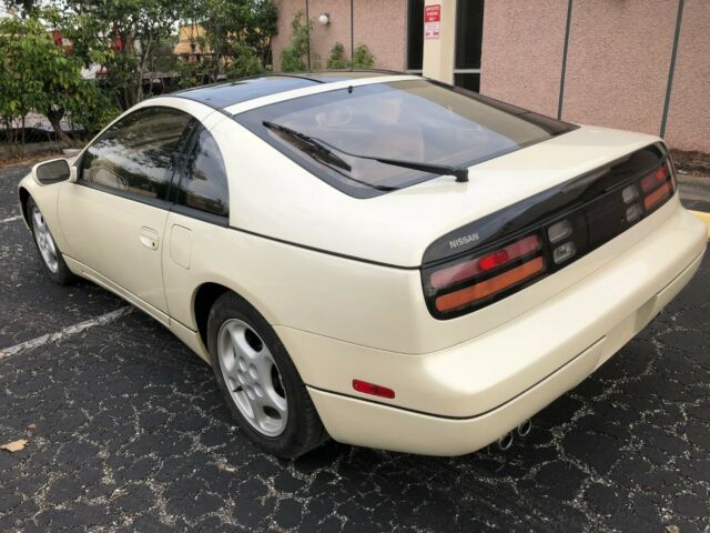 1993 nissan 300zx mint condition only 404 miles must see 404 miles only!!!!!!!
