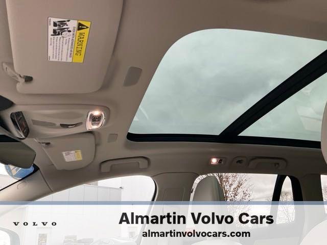 2022 volvo v60 cross country t5 awd