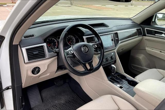 2018 volkswagen atlas 3.6l se w/technology