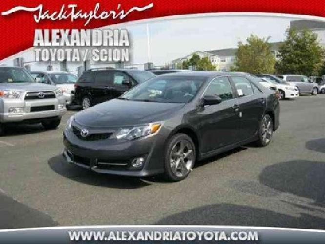 2014 toyota camry se sport in alexandria, va