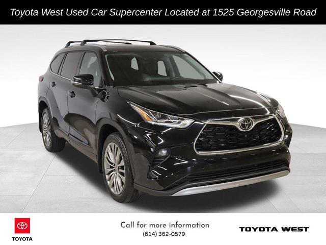 2022 toyota highlander platinum
