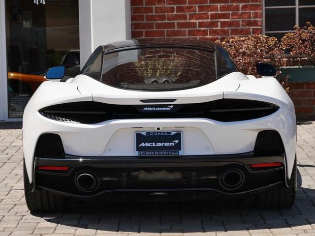 2022 mclaren gt base