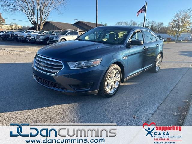 2017 ford taurus se