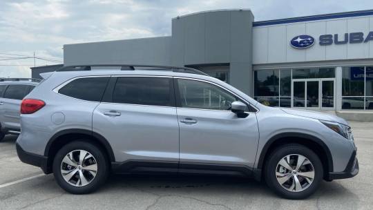 new 2024 subaru ascent premium 8-passenger