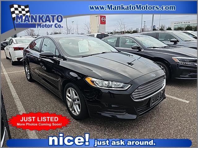 2016 ford fusion se