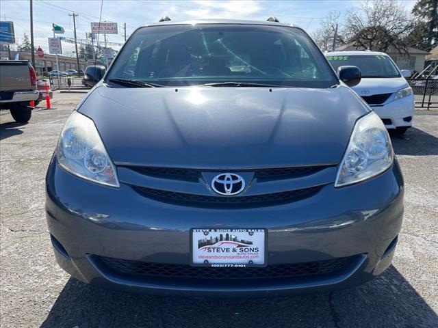 2007 toyota sienna le