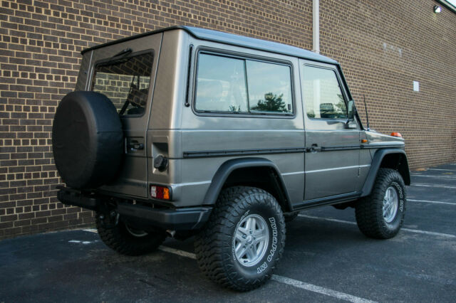 fantastic factory spec condition, restored 230ge swb manual trans 4wd, zero prob