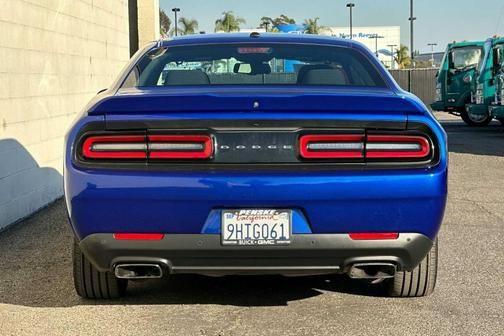 2022 dodge challenger
