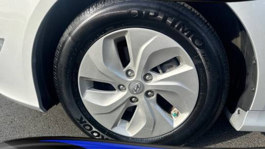 2015 hyundai sonata hybrid base