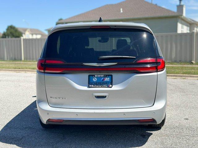 2023 chrysler pacifica touring-l