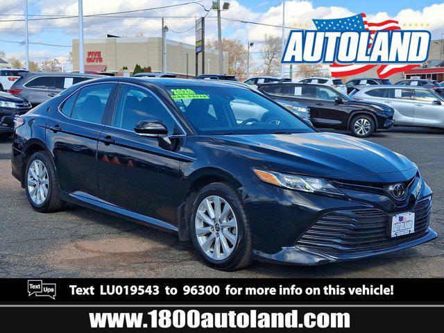 2020 toyota camry le