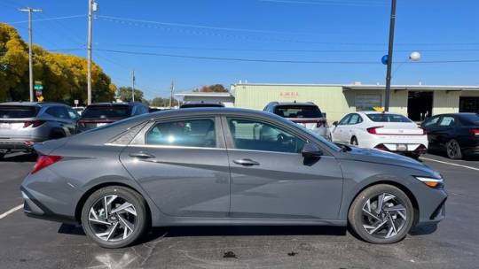 2024 Hyundai Elantra