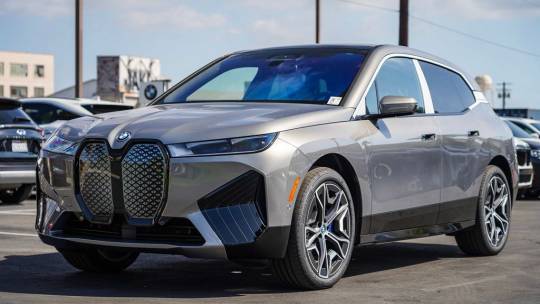2025 BMW iX