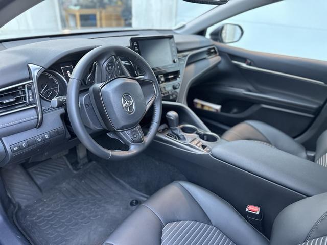 2023 toyota camry hybrid se