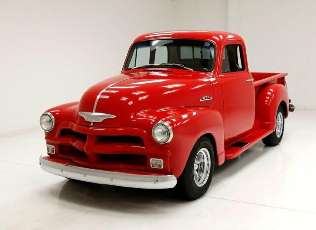 lacquer red paint/beautifully restored bed/snazzy interior/original engine