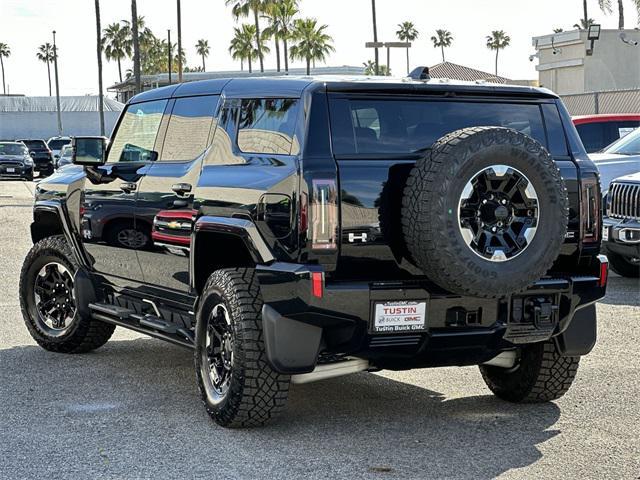 2024 gmc hummer ev suv 2x