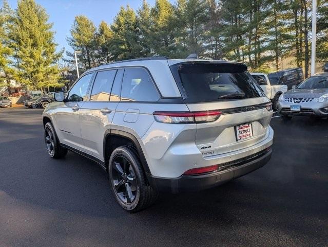 2023 jeep grand cherokee altitude