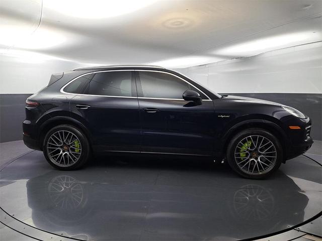 2021 porsche cayenne e-hybrid awd